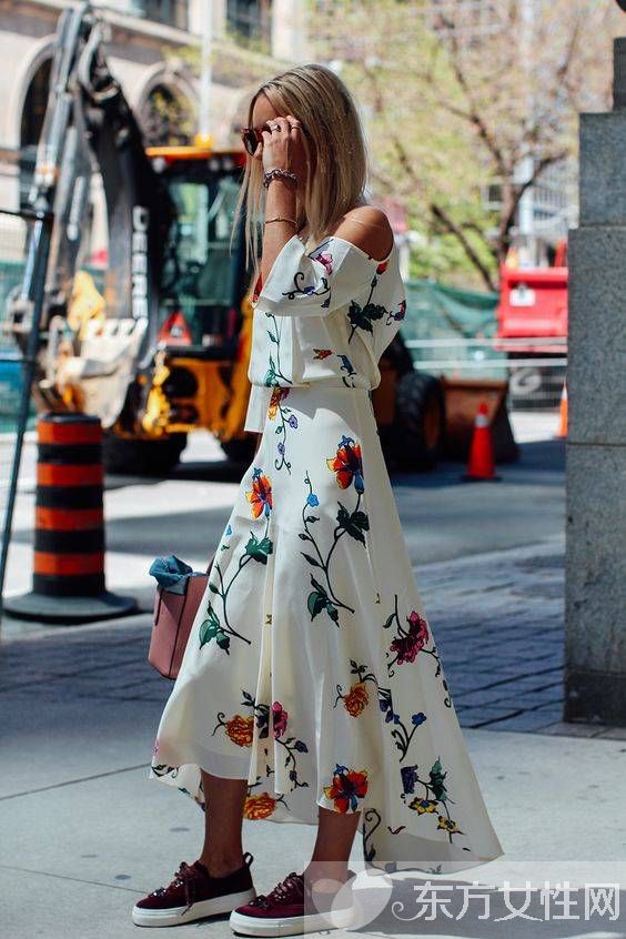 星范十足的減齡裝扮 這些 顯嫩單品 一個(gè)也不能少