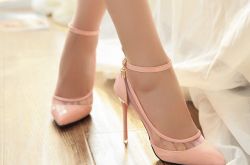 細高跟涼拖鞋時尚搭配技巧 這么搭怎么看都是美的