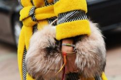 又萌又暖心 這個(gè)冬季你也來(lái)一件毛茸單品吧