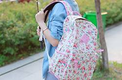 4款時尚雙肩背包 絕對不止減齡這么簡單