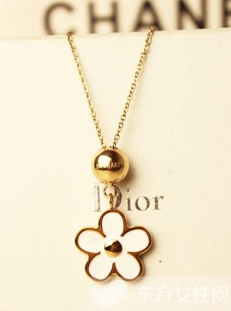 韓系時(shí)尚項(xiàng)鏈讓你愛(ài)不釋手 彰顯出你的魅力