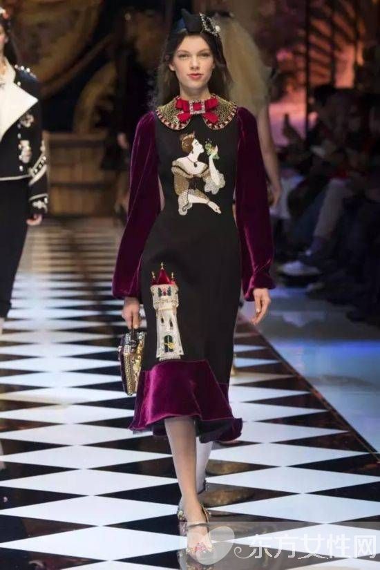 這個冬天 天鵝絨包包正悄悄大步邁進