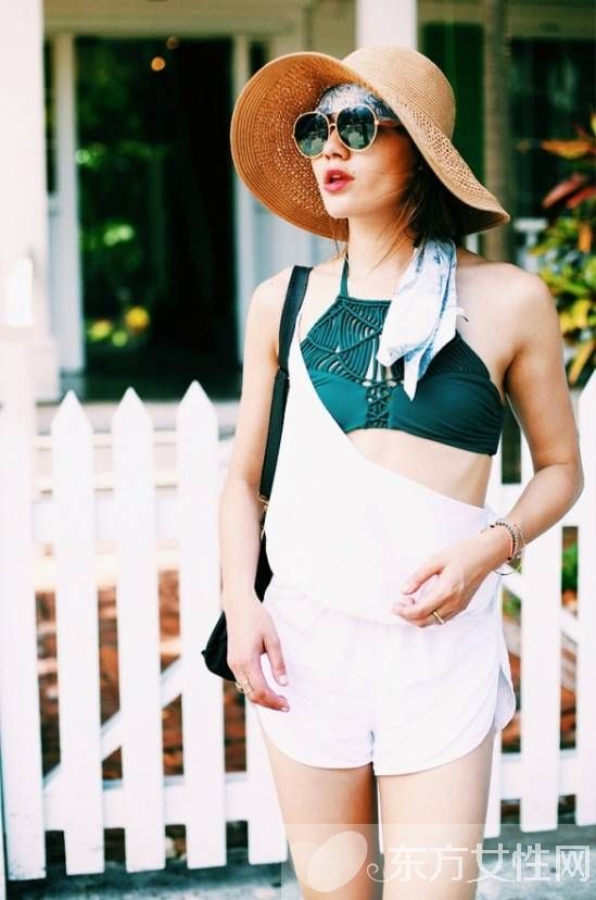 夏天絲巾的系法和搭配 讓造型更有時(shí)尚趣味