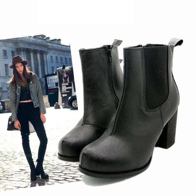 冬季時尚短靴搭配 彰顯出多樣化的潮范