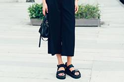 2016新款涼鞋推薦 百搭簡(jiǎn)約質(zhì)感十足