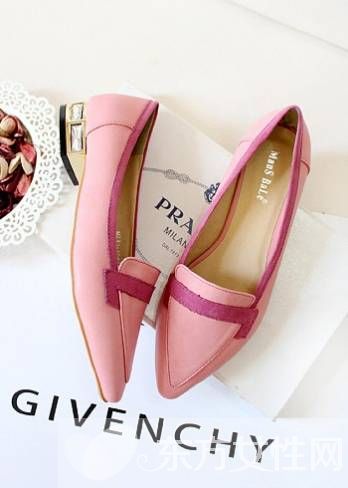 今年春夏季最流行的鞋 尖頭平底單鞋最新潮