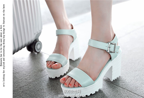 有你喜歡的嗎 日韓妹最愛的4種涼鞋款式