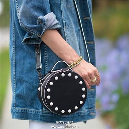 潮人都愛這種包 包包 圓一點(diǎn) 就多點(diǎn)時(shí)髦