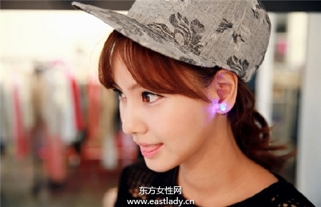 穿搭新寵兒 繽紛吸睛螢光鞋