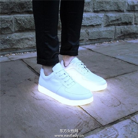 穿搭新寵兒 繽紛吸睛螢光鞋