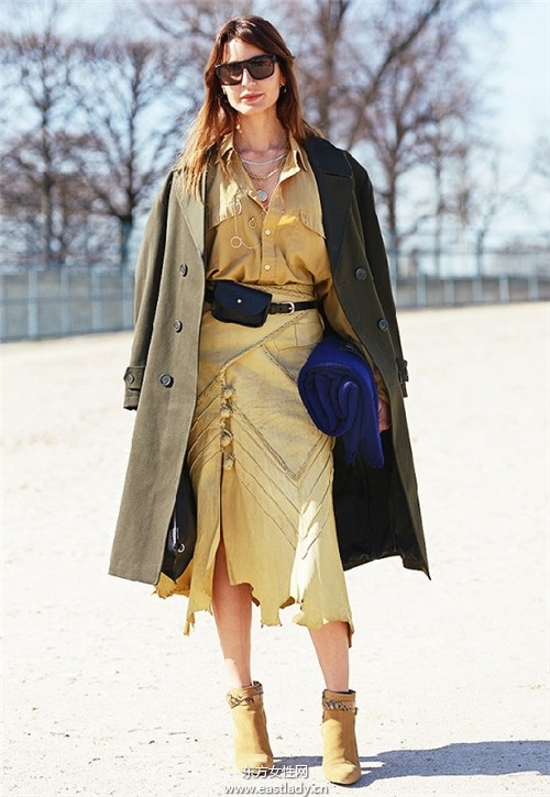 腰包的5個(gè)搭法 時(shí)尚不俗氣