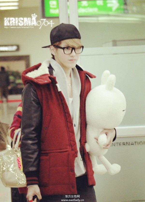 造型精致鴨舌帽時(shí)尚指數(shù)瞬間得到提升