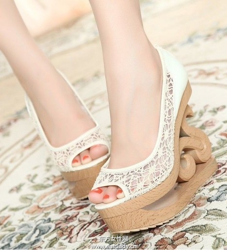 2013新款魚嘴鞋超透氣材質(zhì)讓雙腳得到悉心呵護