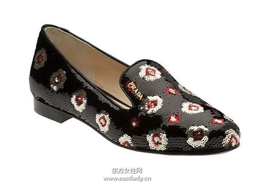 精致甜美平底鞋彰顯青春少女的活潑氣質(zhì)