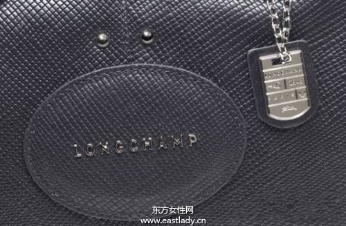 Longchamp Quadri 2013秋冬時尚斜肩包(圖)