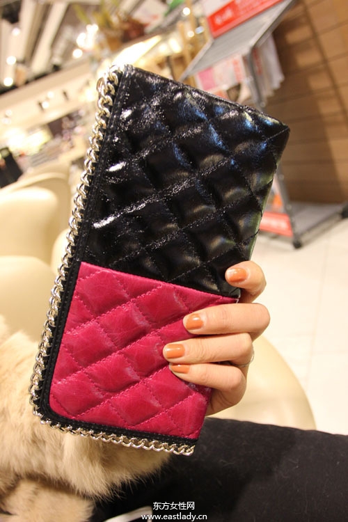 風(fēng)格簡(jiǎn)約女士錢包 女人最心水