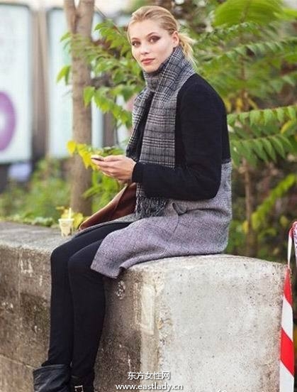 保暖圍巾搭配潮流服飾穿出時尚風(fēng)格