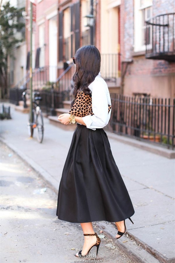 2014新款女士手提包簡約而不簡單