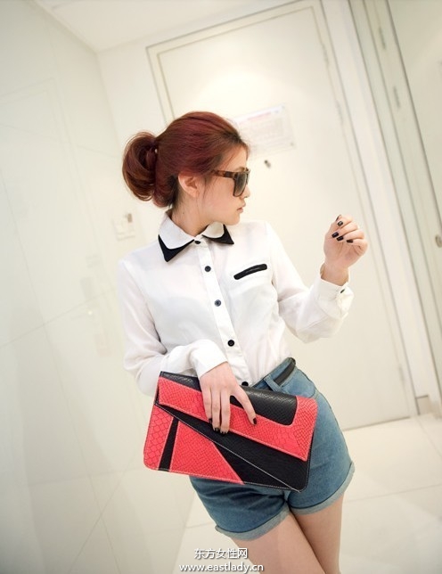 簡約實(shí)用手拿包出席公共活動(dòng)不錯(cuò)的選擇