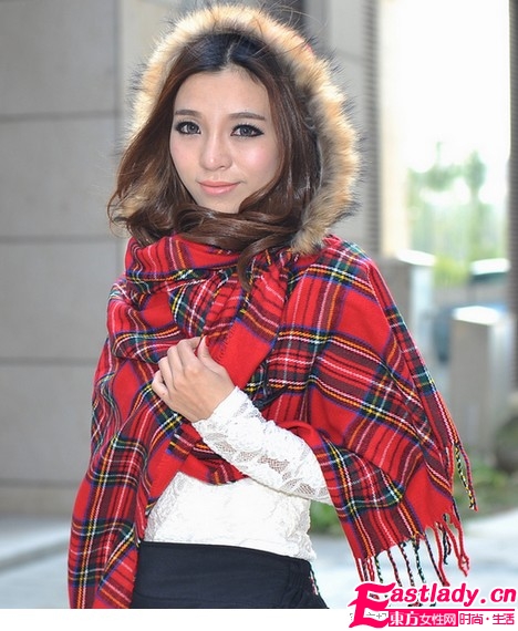 時(shí)尚圍巾單品給冬日添溫暖