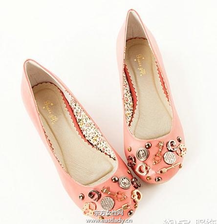 可愛娃娃鞋每個(gè)女孩春季必備的單品之一