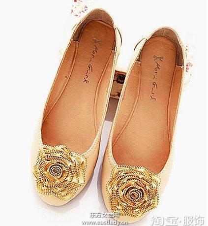 可愛娃娃鞋每個(gè)女孩春季必備的單品之一