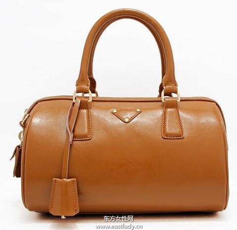 初春時(shí)尚休閑包包讓你的出行充滿(mǎn)無(wú)窮樂(lè)趣