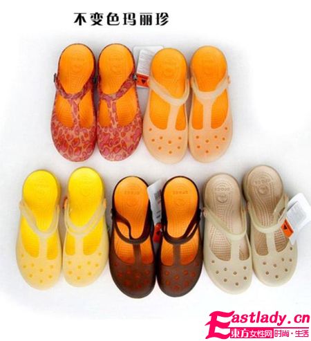 每個人都無法不愛的水晶洞洞鞋