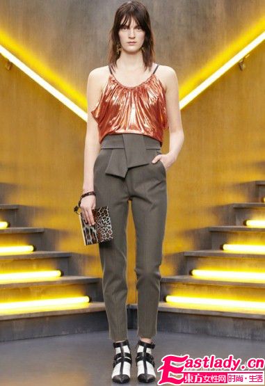 2012迷你悶騷包包風(fēng)靡歐美街頭