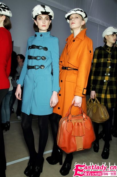 BURBERRY PRORSUM 2011秋冬秀場(chǎng) 掩腹遮臀必備單品推薦