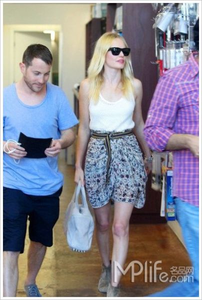 眾多明星追捧的小背心 清涼有絕招