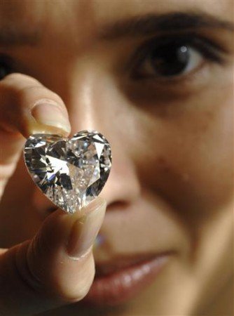 奢侈品洛世奇水晶緊身連衣裙 你肯為她買單嗎