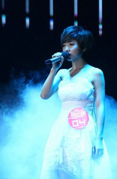 2011快樂(lè)女聲11強(qiáng) 看看誰(shuí)的穿衣水平高