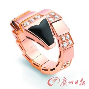 女人時(shí)尚追求無止境 用珠寶配飾點(diǎn)亮衣櫥