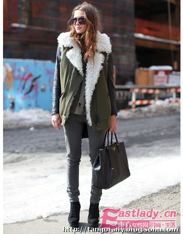 雷朋太陽鏡 擋不住的時(shí)尚