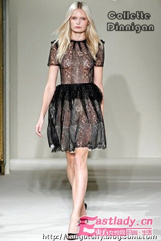 2011春夏蕾絲裙新品發(fā)布 打造優(yōu)雅女人味