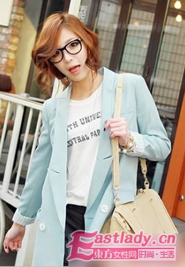 亮色系小西裝搭配方案 搭配出兼具時尚和氣質(zhì)的春裝造型