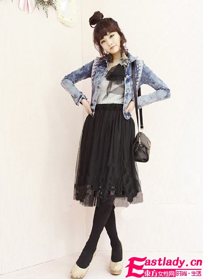 牛仔外套+裙裝 完美MIX甜美酷辣范