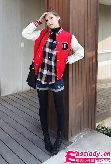 格紋內(nèi)搭時(shí)尚升級(jí) 精彩上身效果