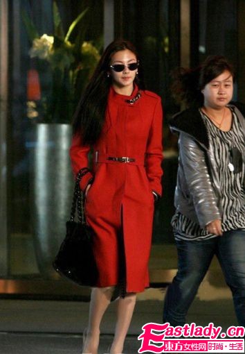 眾女星大愛長大衣 張雨綺紅衣最搶眼