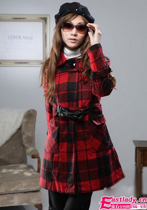 艷麗格子大衣 流行新坐標(biāo)