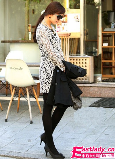 冬季甜美加倍 就將蕾絲作內(nèi)搭