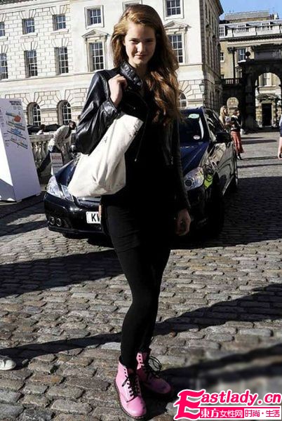 潮人演繹馬丁靴搭配技巧