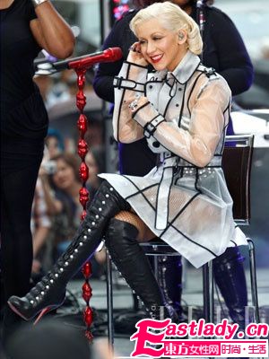 捆綁式長靴 打造明星超強氣場