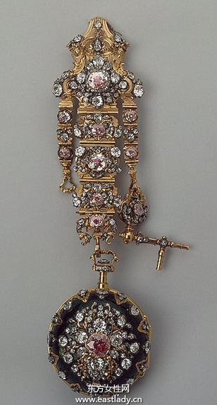 復(fù)古掛件懷表再造民族風(fēng)