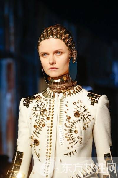 2016春夏流行首飾推薦 超個(gè)性的首飾哪個(gè)女生不愛(ài)