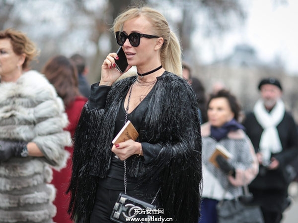 盤(pán)點(diǎn)時(shí)裝周潮人最?lèi)?ài)佩戴的首飾