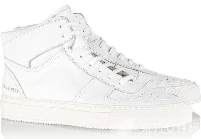 時尚小白鞋怎么搭配最潮 明星們都酷愛這么穿哦