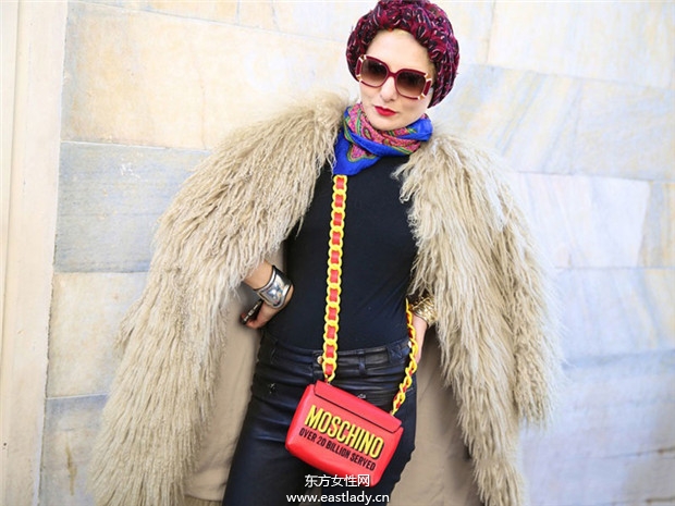 時(shí)裝周時(shí)尚達(dá)人珠寶首飾成點(diǎn)睛之物