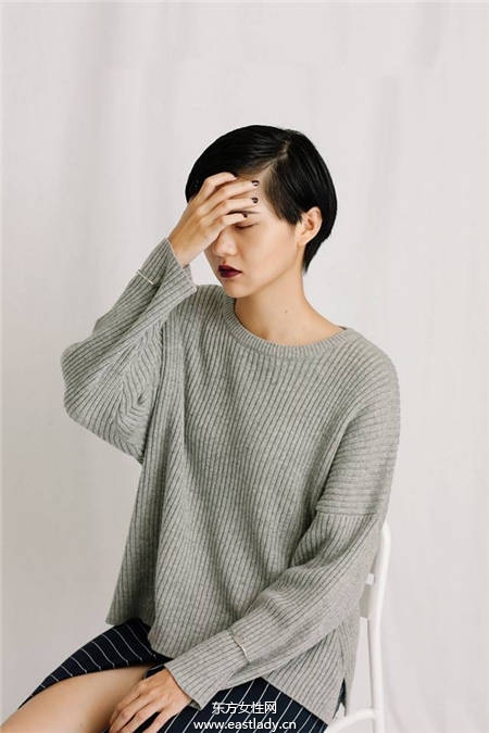 秋冬飾品就是要極簡 今年潮人最流行的手環(huán)戴法